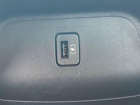 Used 2025 Nissan Sentra SV FWD image 20