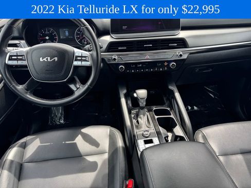Used 2022 Kia Telluride LX FWD image 16