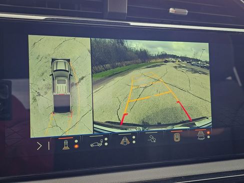 New 2026 GMC Sierra 1500 AT4 w/ AT4 Premium Package AWD/4WD image 29