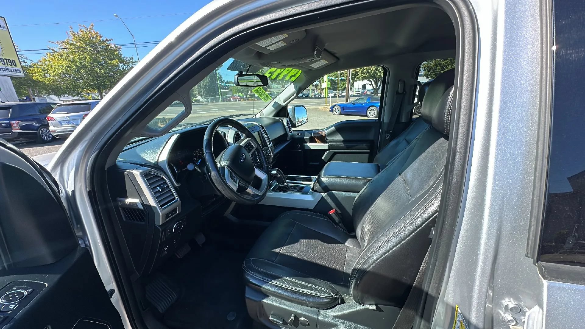 Used 2015 Ford F150 Lariat AWD/4WD image 9