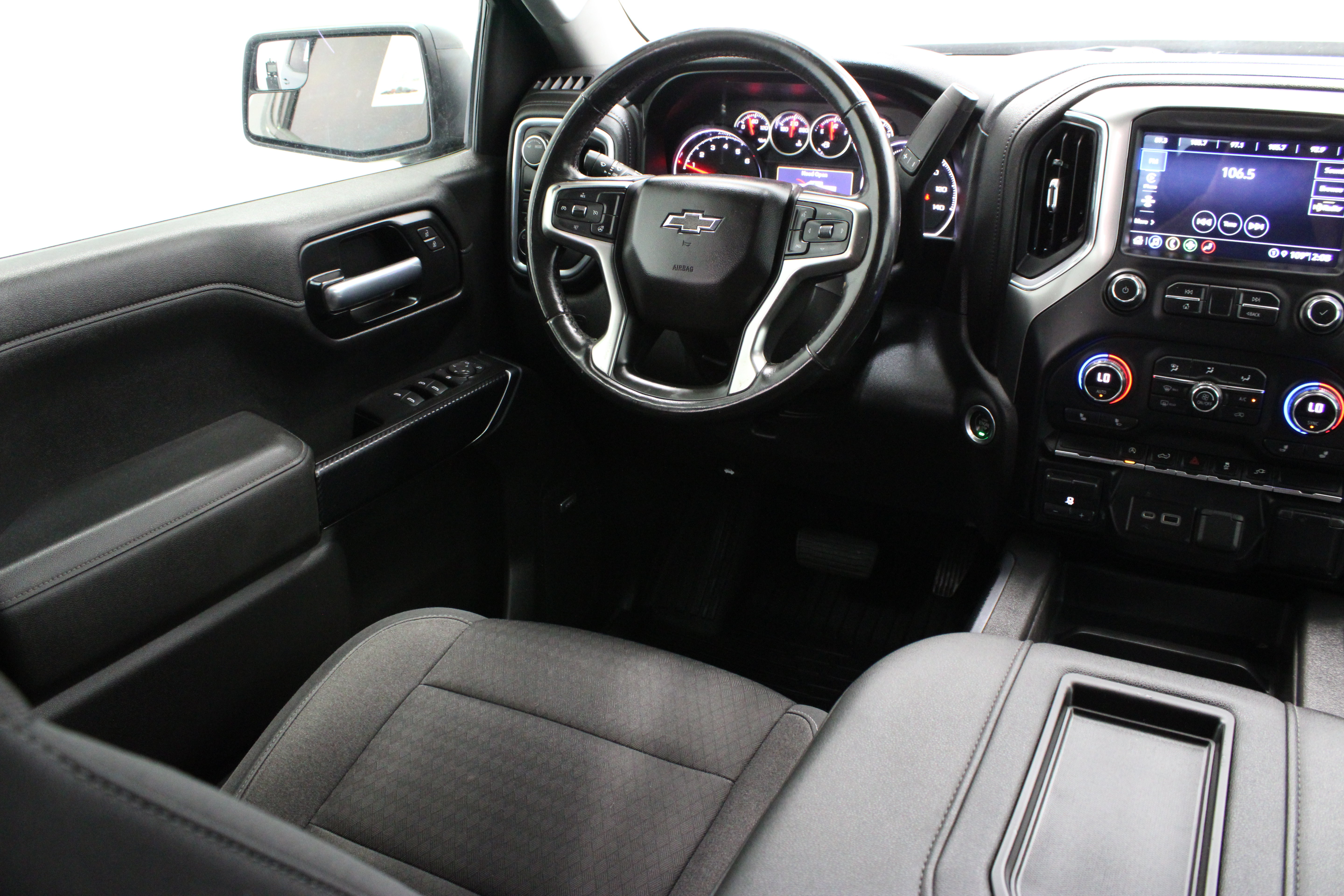 Used 2021 Chevrolet Silverado 1500 RST w/ Convenience Package II RWD image 32