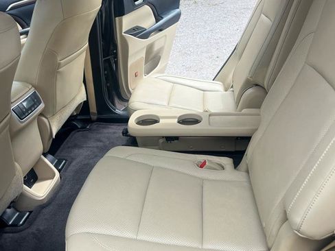 Used 2015 Toyota Highlander Limited FWD image 7