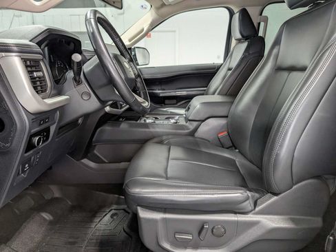 Certified 2023 Ford Expedition XLT AWD/4WD image 4