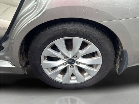 Used 2017 Subaru Legacy 2.5i Premium AWD/4WD image 30