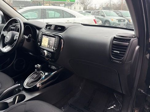 Used 2018 Kia Soul + w/ Audio Package image 16