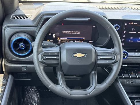 Used 2026 Chevrolet Colorado W/T w/ Advanced Trailering Package RWD image 11
