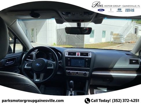 Used 2017 Subaru Outback 2.5i Limited image 16