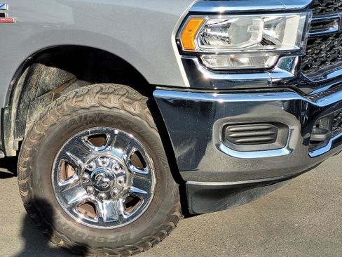 Used 2022 RAM 2500 Tradesman w/ Chrome Appearance Group image 5