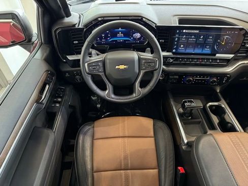 Used 2025 Chevrolet Silverado 1500 High Country w/ Z71 Off-Road Package image 5