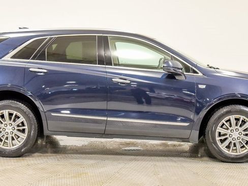 Used 2017 Cadillac XT5 Luxury w/ Driver Awareness Package image 9