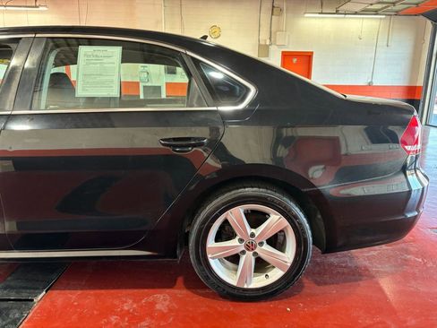 Used 2012 Volkswagen Passat 2.5 SE image 10