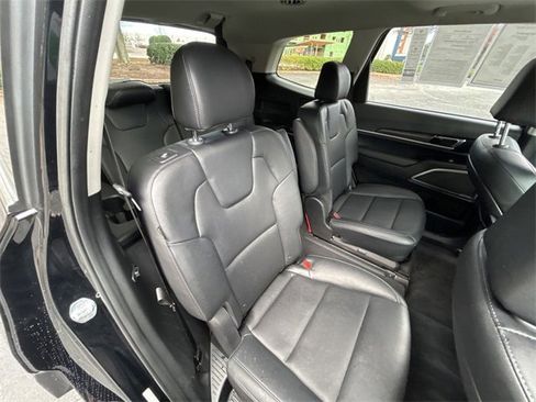 Used 2023 Kia Telluride S w/ S Sunroof Package image 25