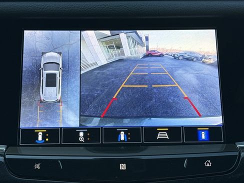 Used 2021 Cadillac XT6 Sport image 9