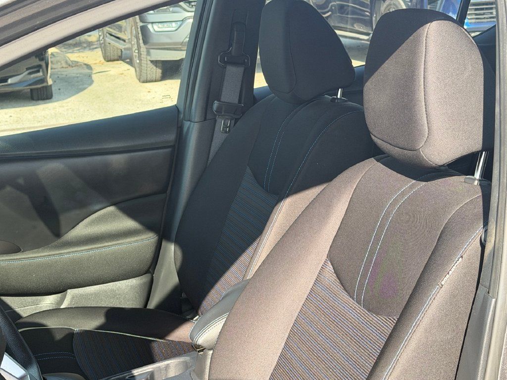 Used 2025 Nissan Leaf S FWD image 11