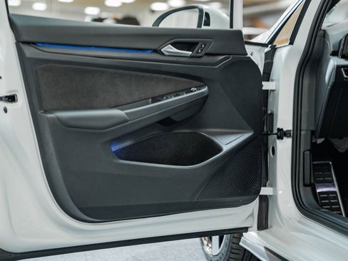 Used 2024 Volkswagen GTI S image 40