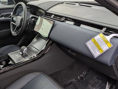 Certified 2026 Land Rover Range Rover Velar Dynamic SE image 23