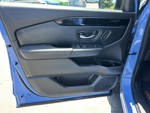Used 2024 Honda Pilot TrailSport image 27