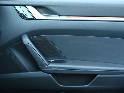 Used 2020 Porsche 911 Carrera image 26
