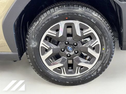 Used 2026 Subaru Forester Premium AWD/4WD image 31