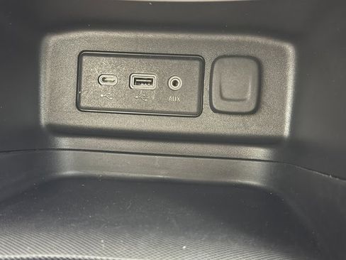 Used 2022 Chevrolet Equinox LS w/ LS Convenience Package image 19