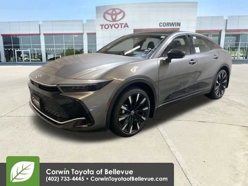 New 2026 Toyota Crown Platinum image 7