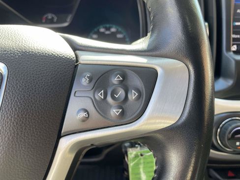 Used 2022 GMC Canyon Elevation w/ Elevation Premium Package AWD/4WD image 8