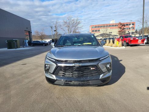 Certified 2025 Chevrolet Blazer RS w/ Enhanced Convenience Package image 8