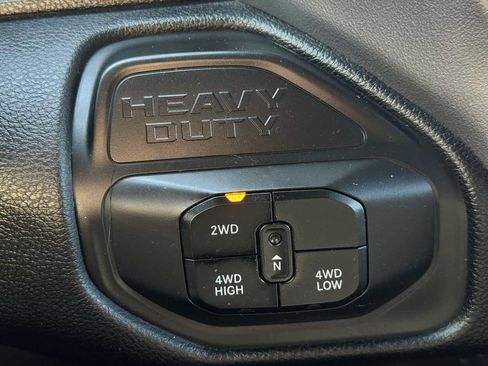 Used 2025 RAM 2500 Big Horn AWD/4WD image 23