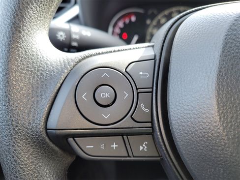 Used 2025 Toyota RAV4 LE image 23