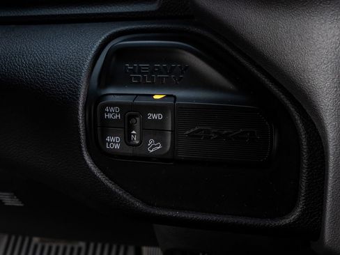 Used 2024 RAM 2500 Big Horn w/ Off Road Package AWD/4WD image 28