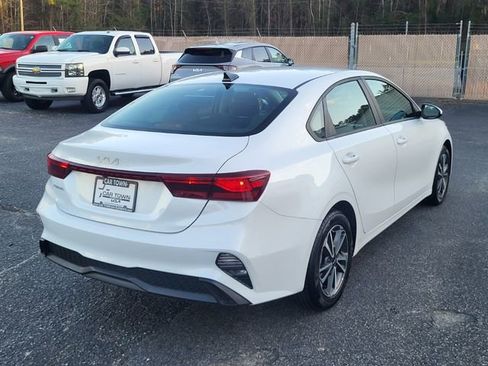 Used 2023 Kia Forte LXS image 2