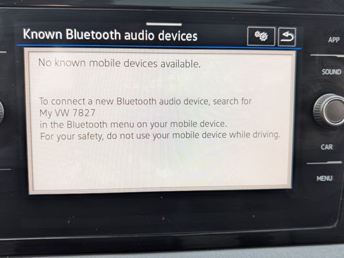 Used 2025 Volkswagen Jetta SE w/ Sunroof Package image 28