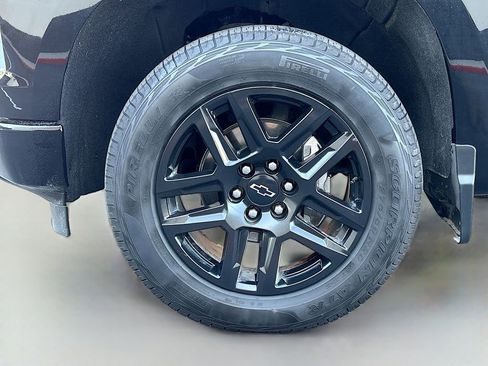 Used 2023 Chevrolet Silverado 1500 RST w/ Z71 Off-Road Package AWD/4WD image 30