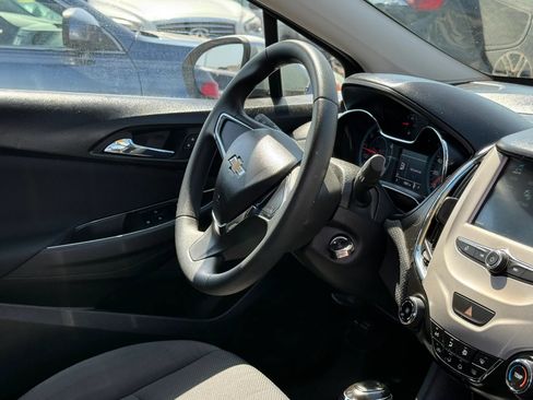 Used 2016 Chevrolet Cruze LS FWD image 40