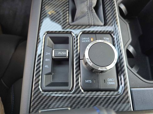 Used 2025 Toyota Tundra Platinum image 33