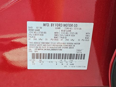 Used 2020 Ford Edge Titanium FWD image 38