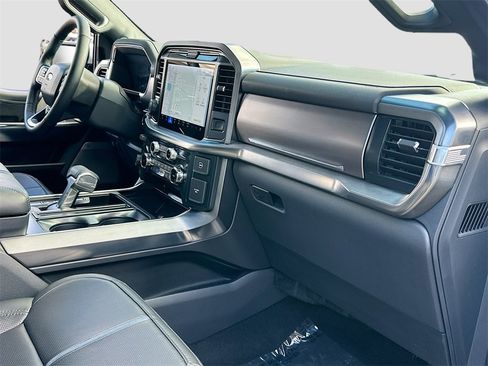 Used 2025 Ford F150 Platinum image 29