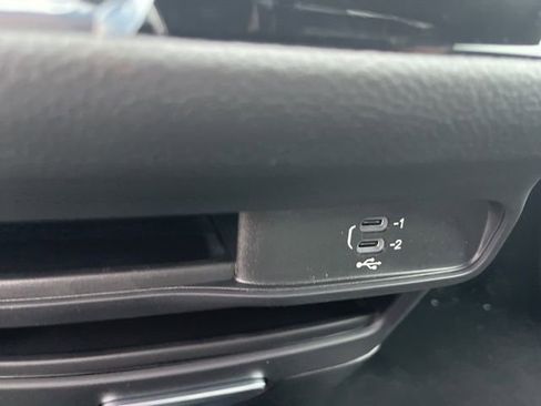 New 2026 Chrysler Pacifica Select image 20