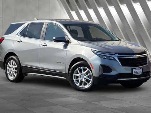 Used 2023 Chevrolet Equinox LT image 1