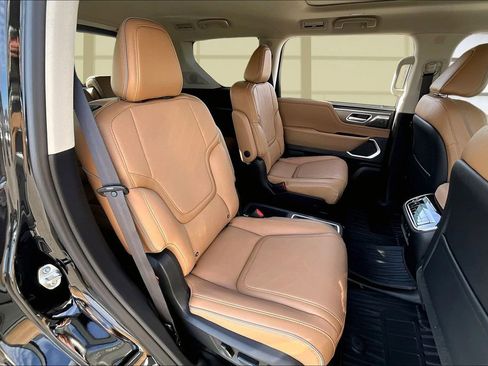 New 2026 INFINITI QX80 Luxe w/ Cargo Package AWD/4WD image 27