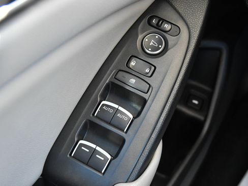 Used 2020 Honda Accord LX image 32