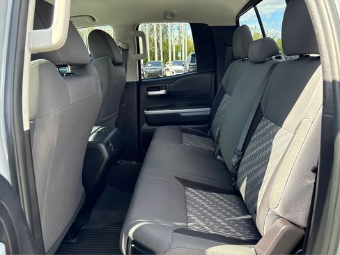 Used 2020 Toyota Tundra SR5 w/ SR5 Upgrade Package image 10