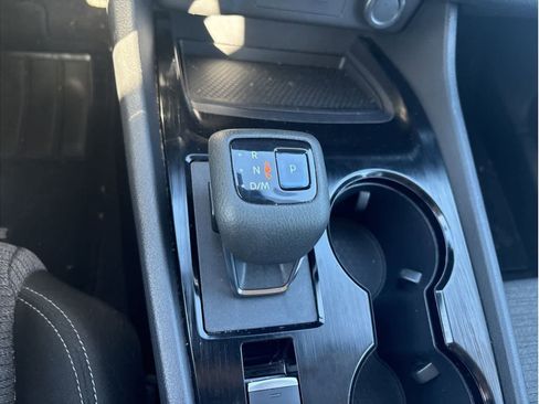 Certified 2022 Nissan Rogue SV image 21