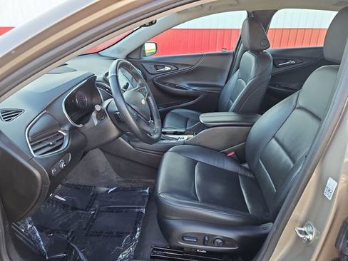 Used 2024 Chevrolet Malibu LT image 10