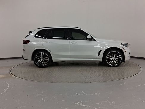Used 2023 BMW X5 M50i w/ Executive Package image 8