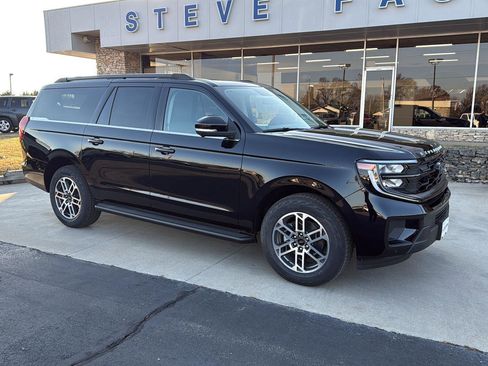 New 2025 Ford Expedition Max Active image 1