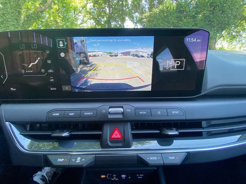 Used 2025 Kia K4 EX FWD image 22