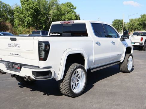 Used 2021 GMC Sierra 1500 Denali w/ Denali Ultimate Package image 9