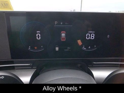 Used 2024 Hyundai Kona SEL image 16