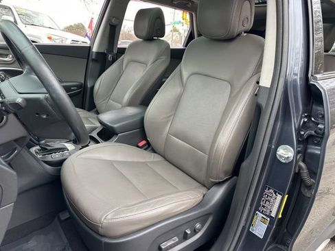 Used 2017 Hyundai Santa Fe Limited AWD/4WD image 7